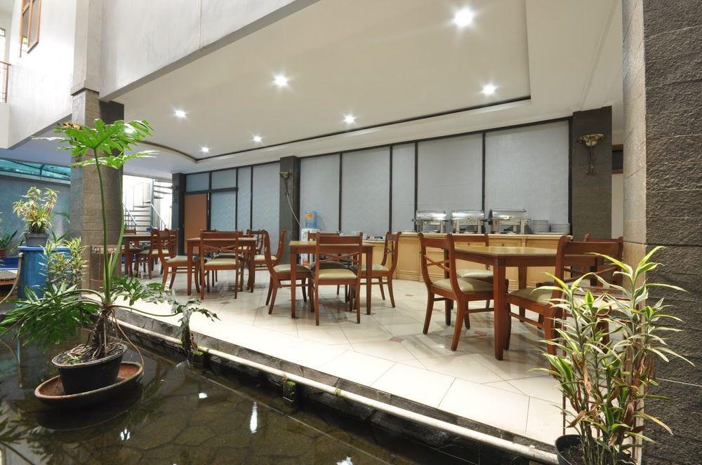 Caryota Hotel Bandung Exterior foto